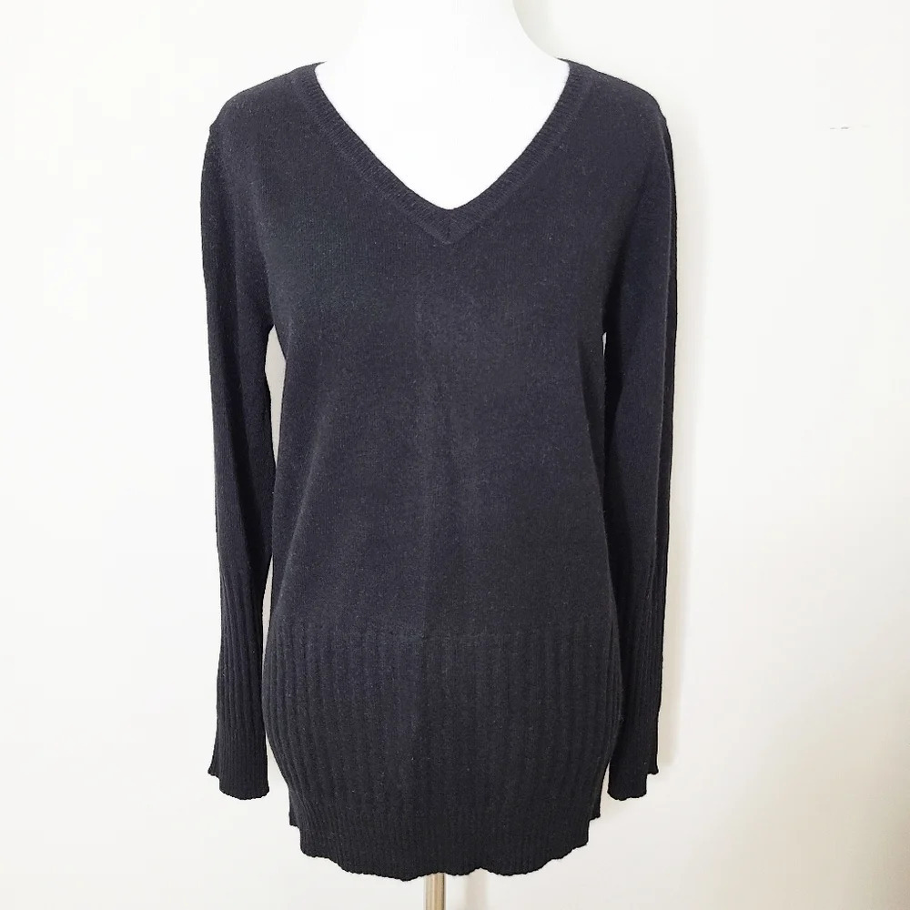 NWT Qi Black Cashmere Sweater with Gray Stripe Back Detail S